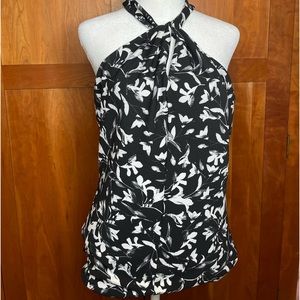 White House Black Market black and white flower design front knot blouse
